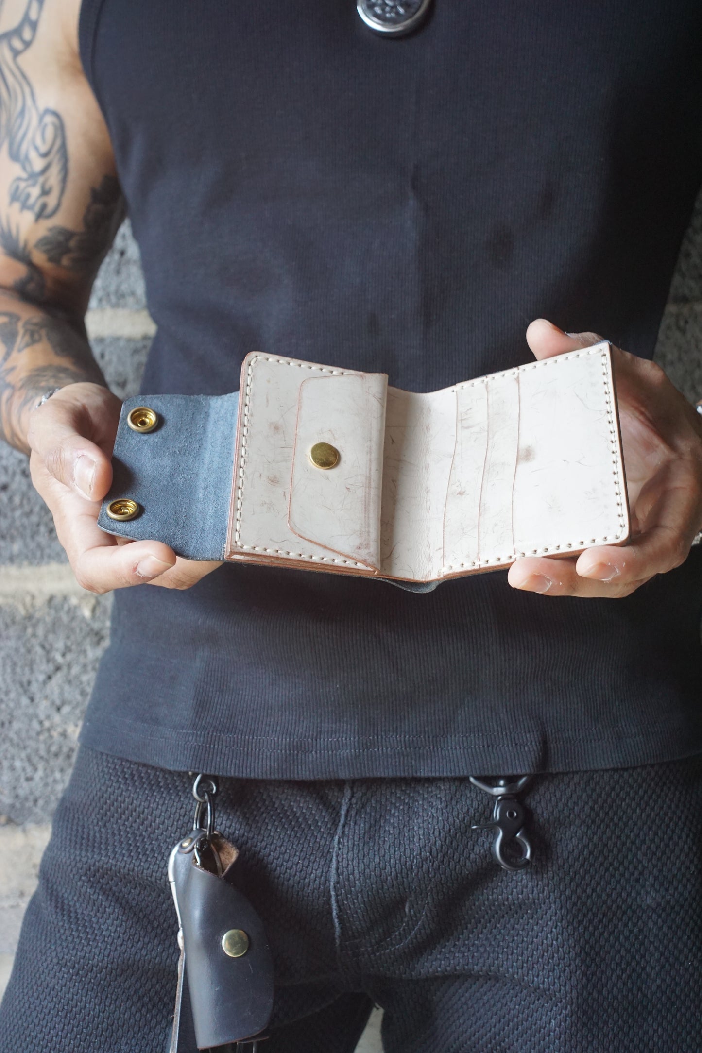 Snap trifold wallet