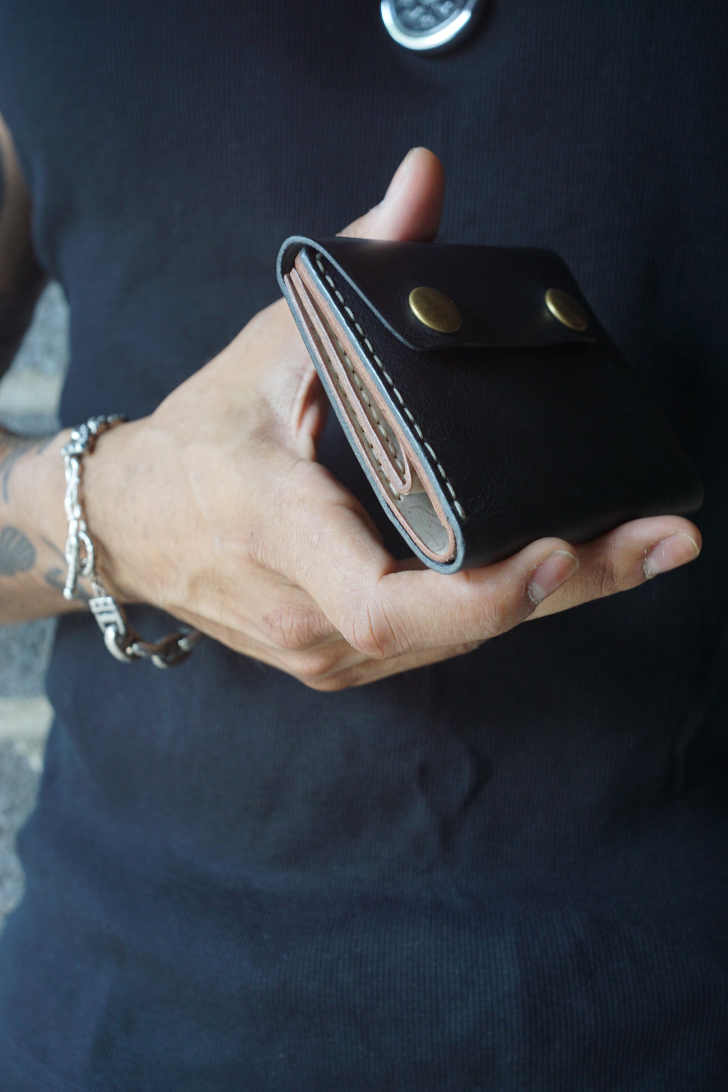 Snap trifold wallet