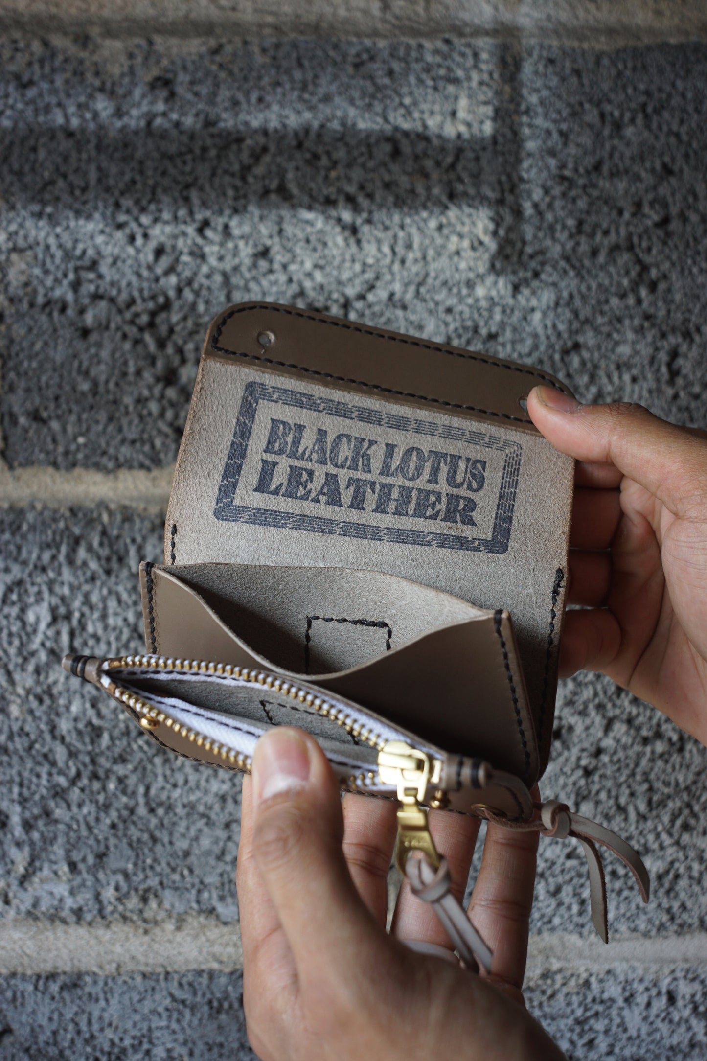 "Winona" short trucker wallet