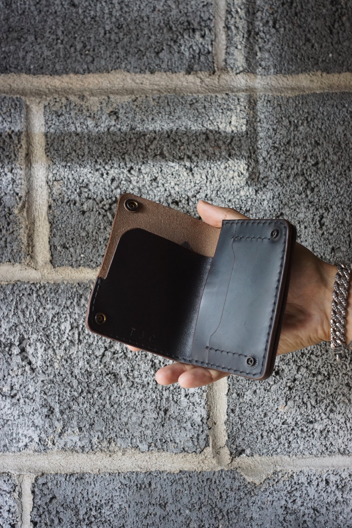 Cash pocket tracker wallet