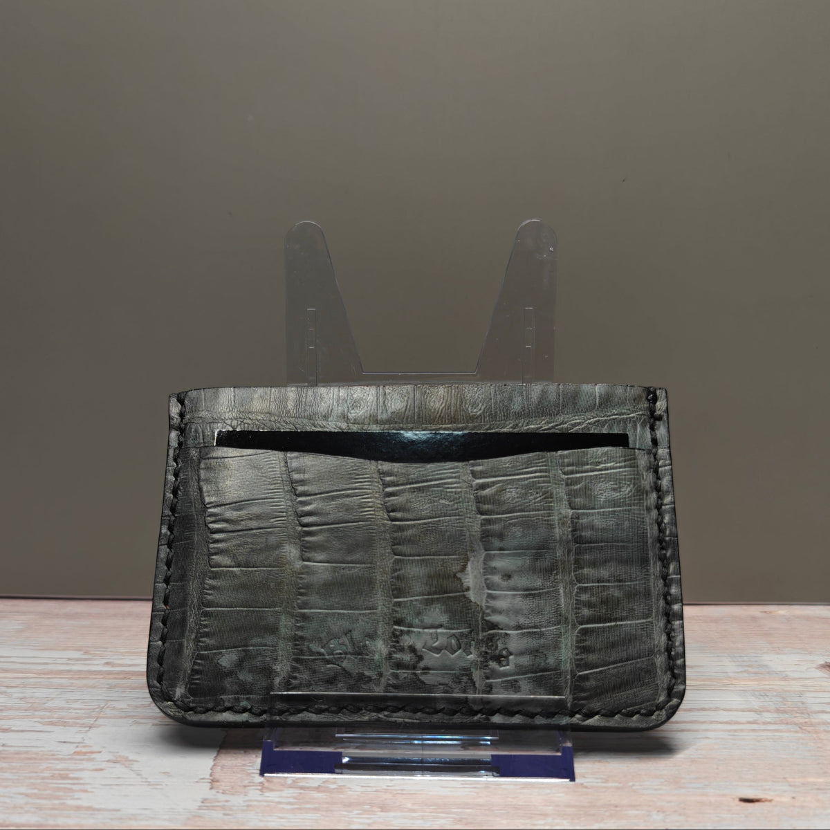 Fury Caiman Card Holder 2