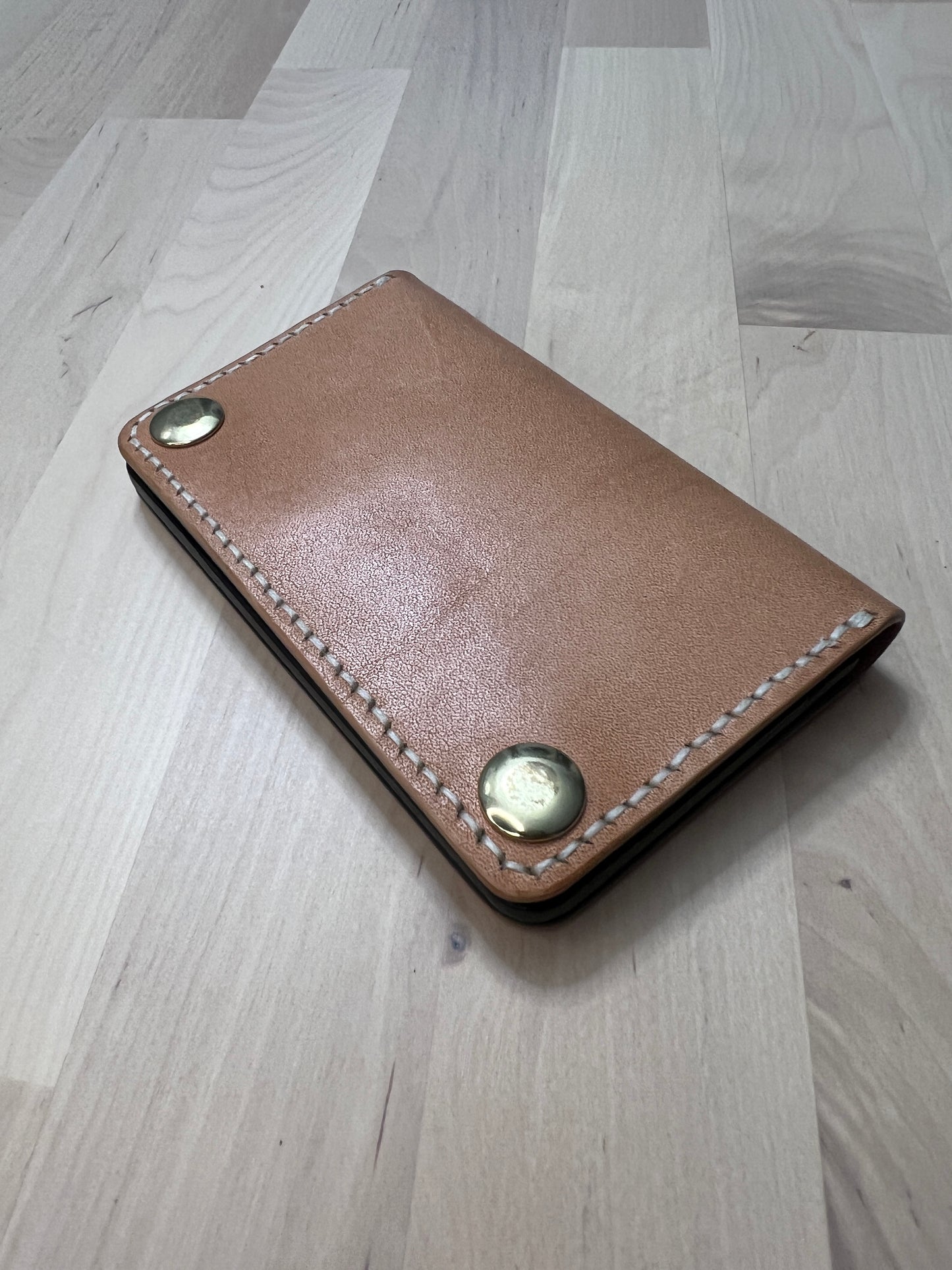 Slim tracker wallet