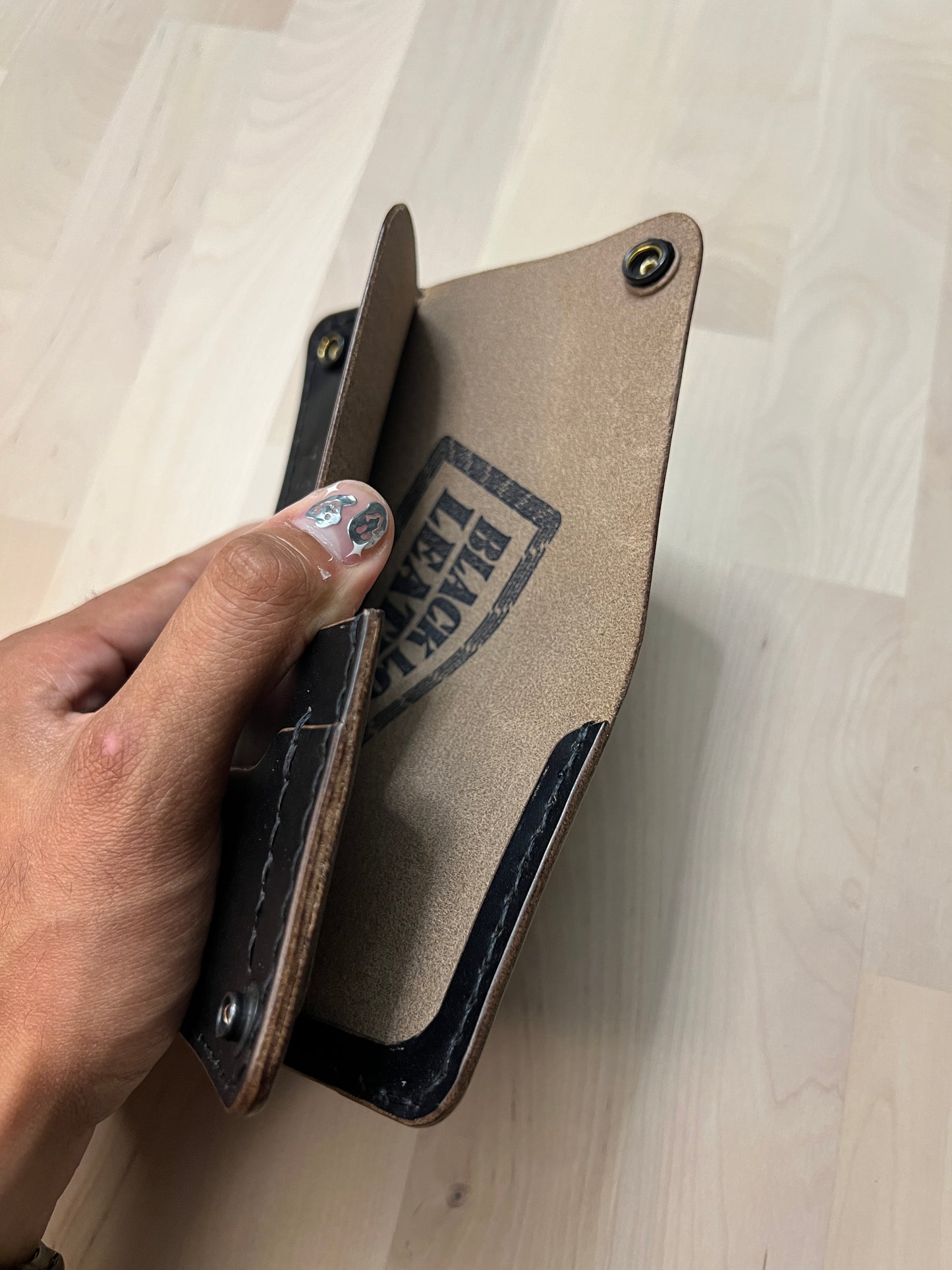 Cash pocket tracker wallet