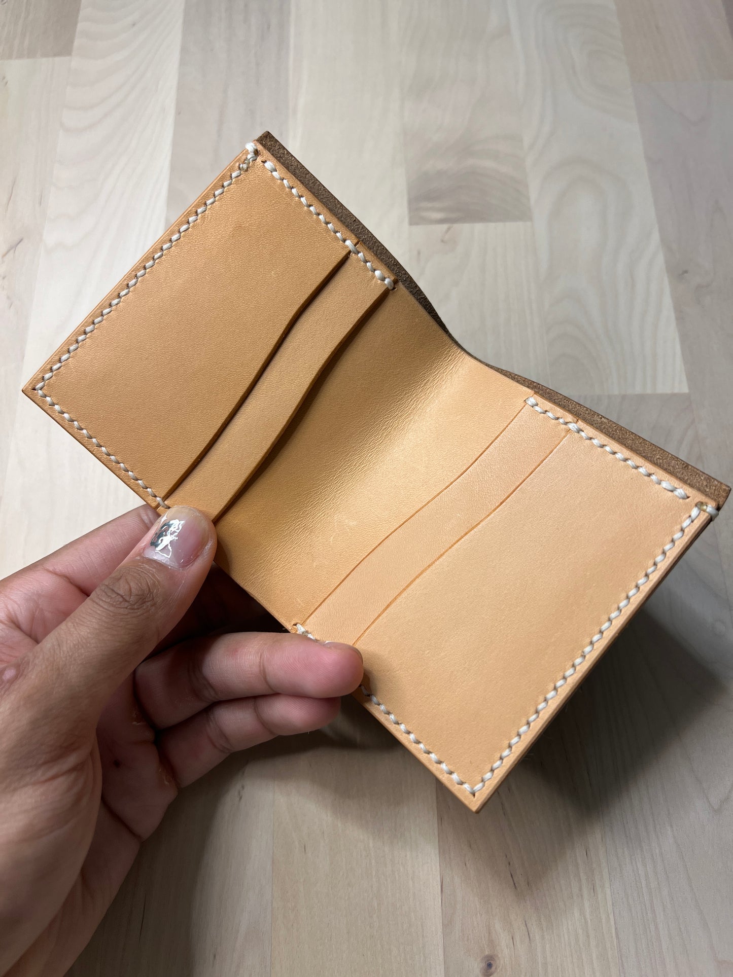 "Standard issue" minimal bifold wallet